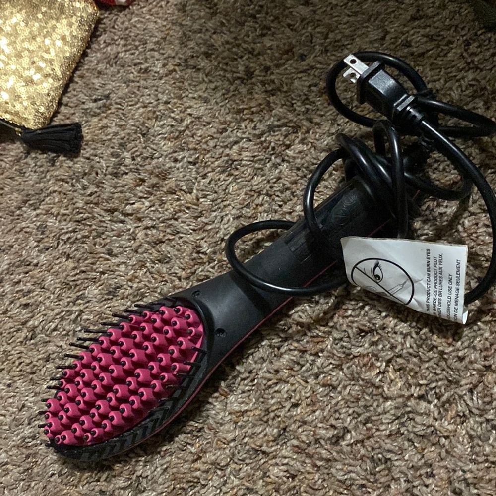 Hair straightener brush
